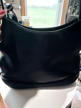 Bally Black Leather Shoulder Bag